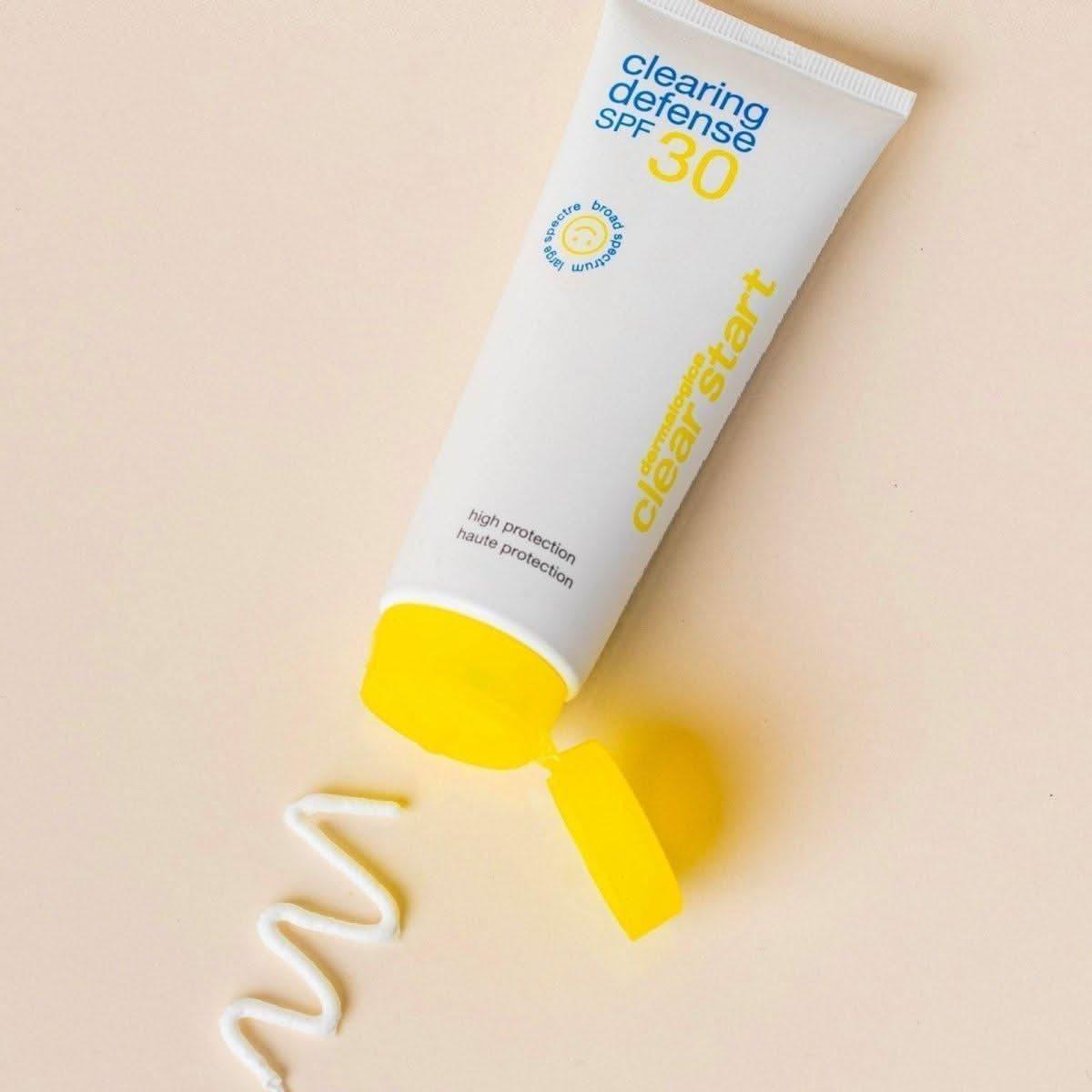 Dermalogica Clear Start Clearing Defense SPF30 59ml | Lightweight Mattifying Sunscreen